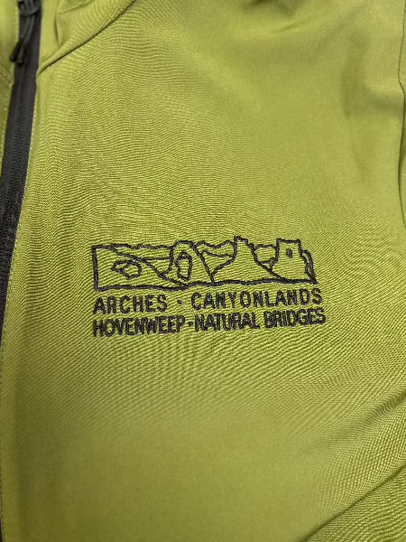 Outdoor Southwest Parks Green Lightweight Jacket | National Park Designs